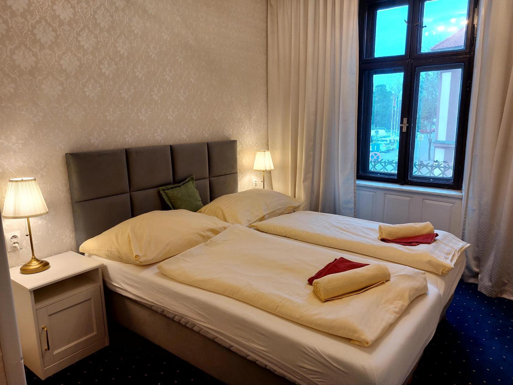 Hotel Jeleň Bazin Kültér fotó